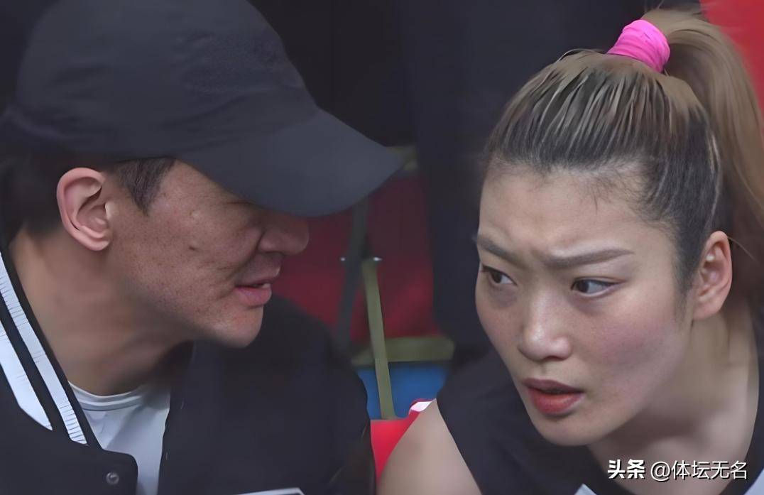 包含女篮三分被日本完爆想念李梦？名记力挺宫鲁鸣“开除”勒布的词条