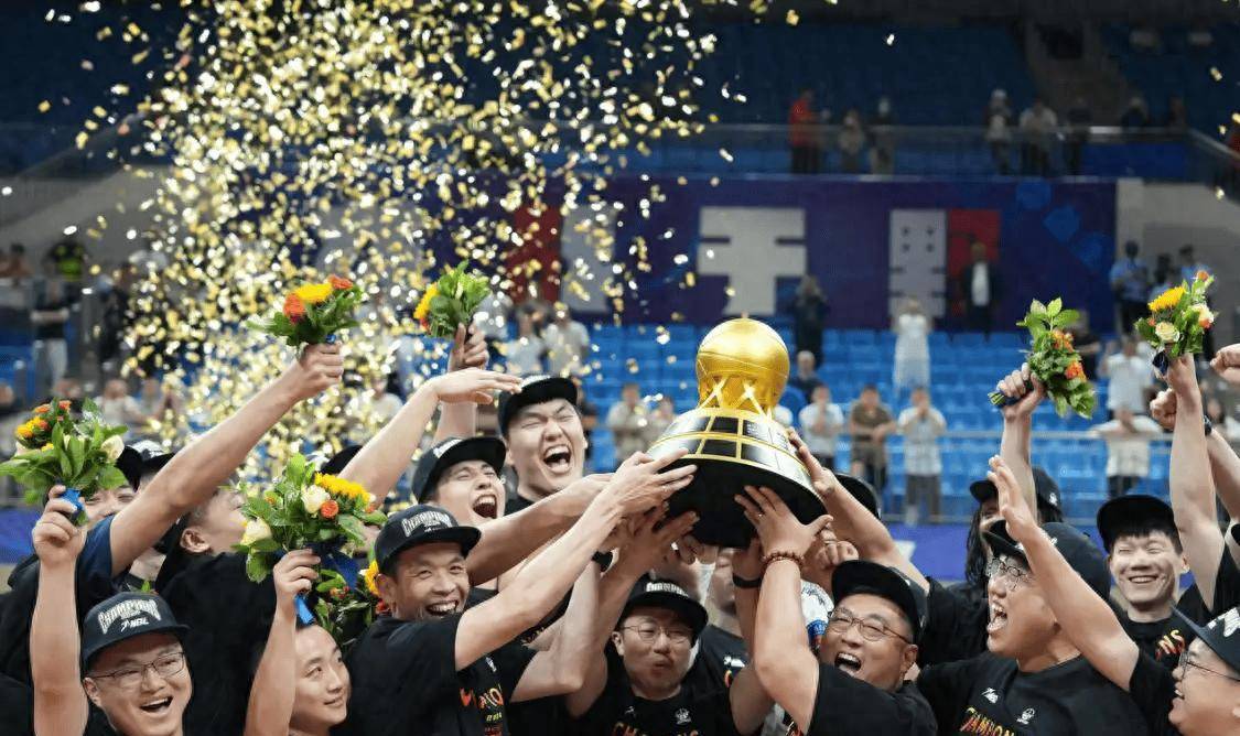 包含CBA俱乐部杯为球队提供更多球员培养机会的词条
